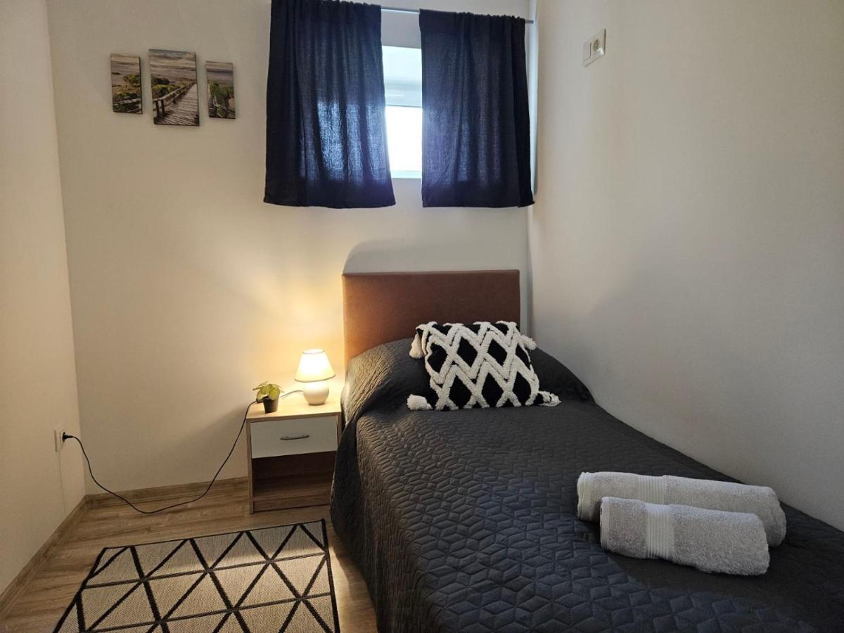 Holiness Apartmanok 塞格德 外观 照片