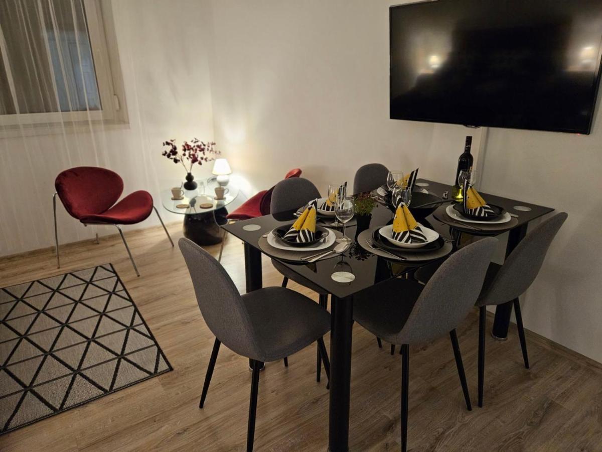 Holiness Apartmanok 塞格德 外观 照片