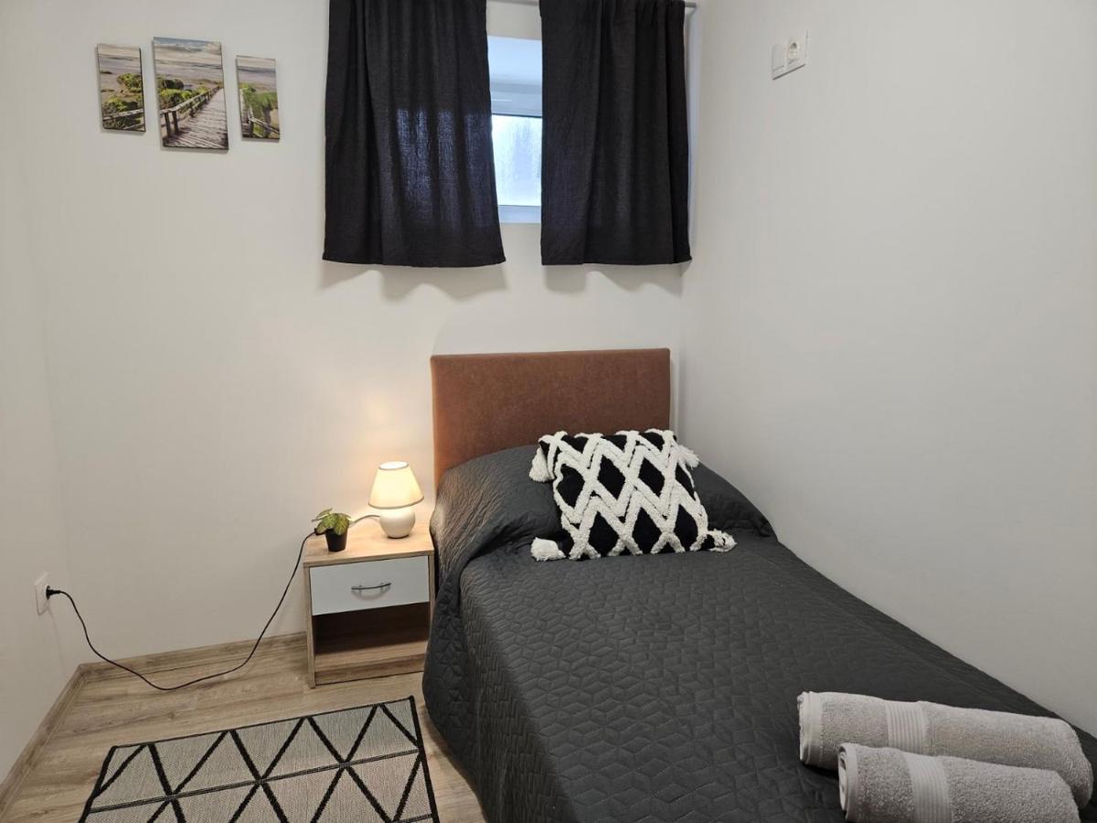 Holiness Apartmanok 塞格德 外观 照片